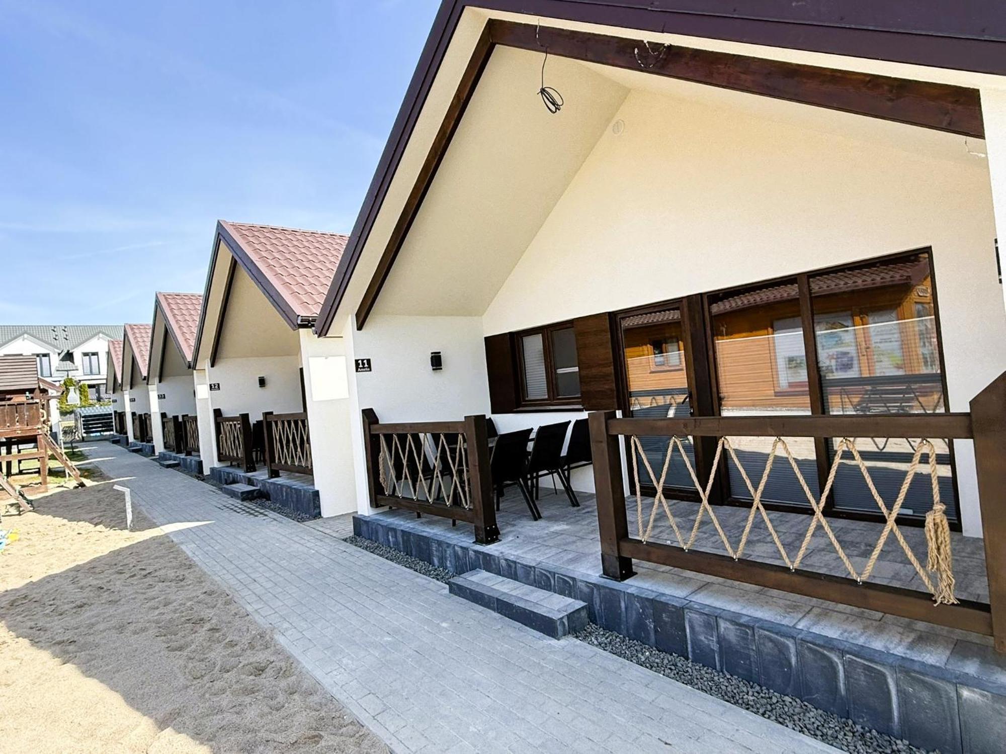 Hotel Osrodek Wczasowy Amelia Jarosławiec Exterior foto